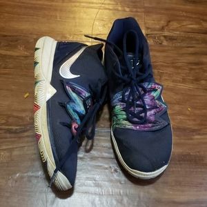 Kyrie basketball shoes